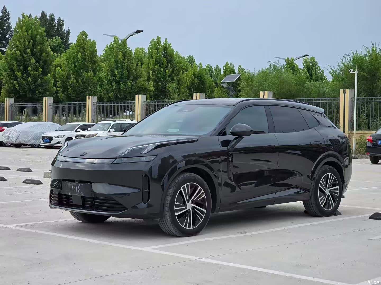 Lynk & Co 02