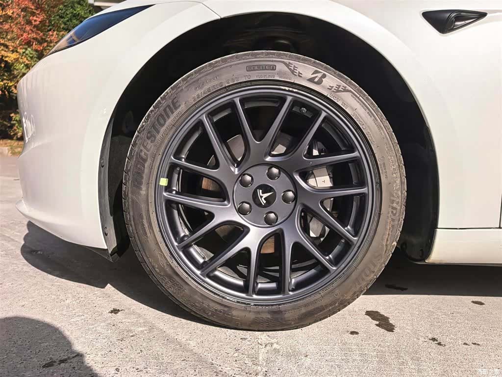 Tesla Model 3, 2025 15