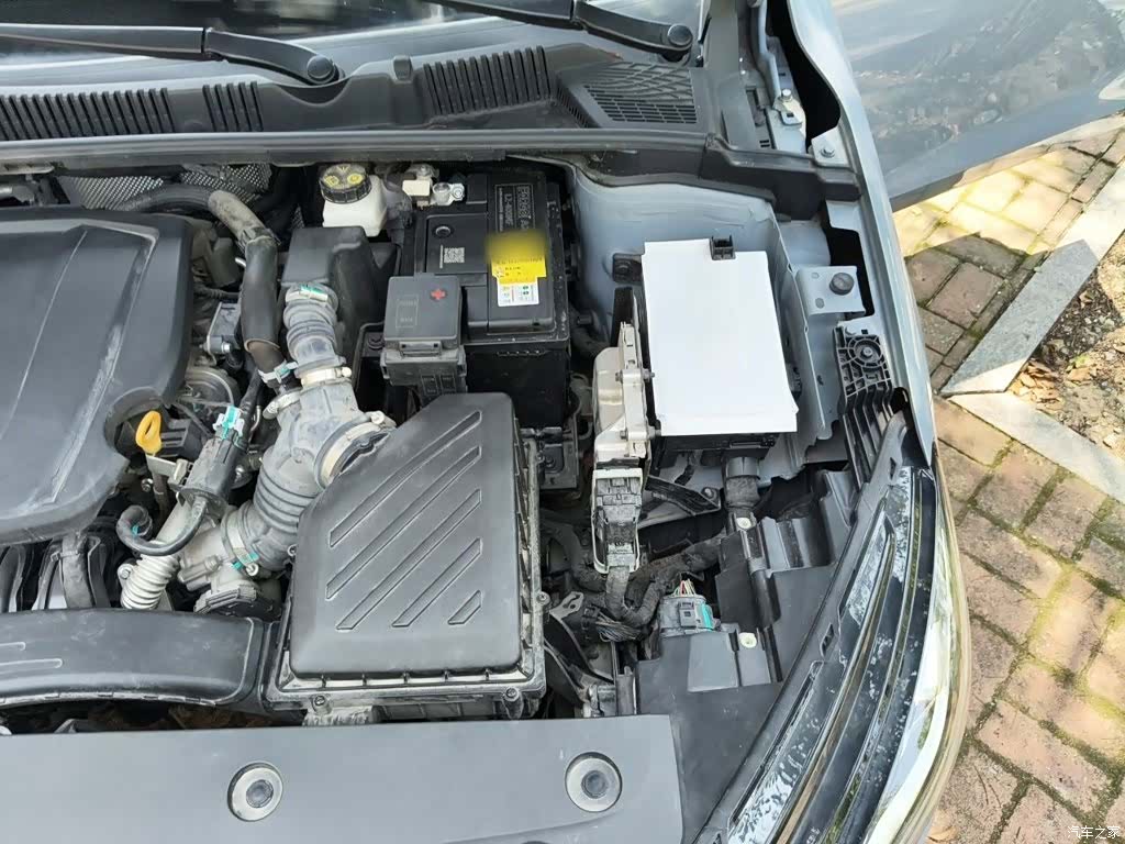 Geely Emgrand, 2023 21