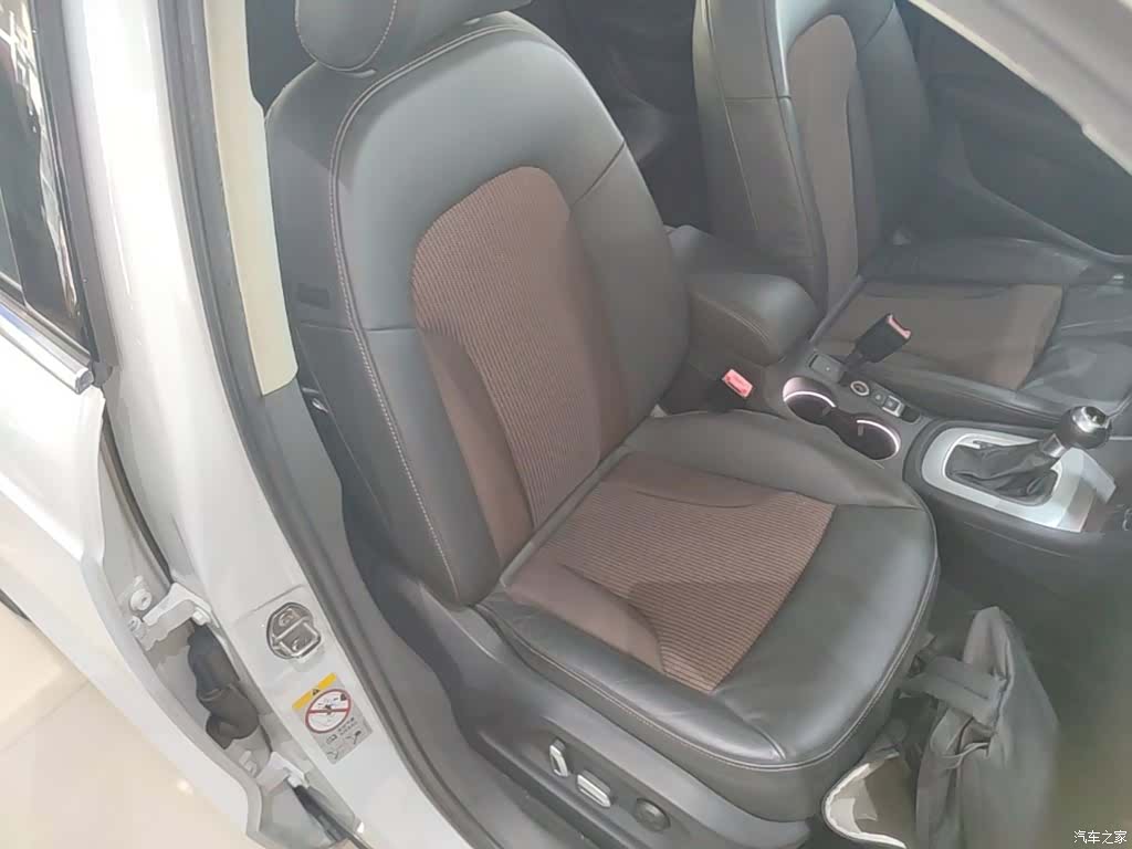 Audi Q3, 2017 25