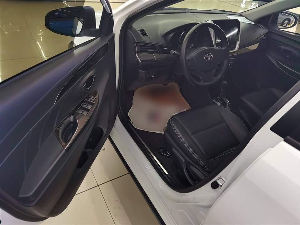 Toyota YARiS L Zhixuan