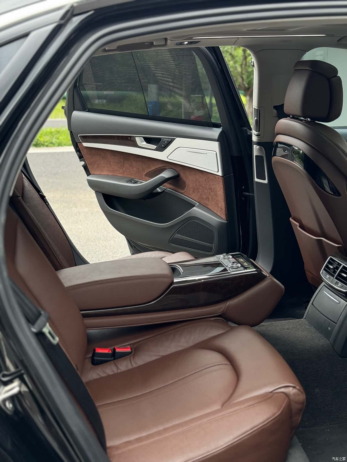 Audi A8L, 2017 11