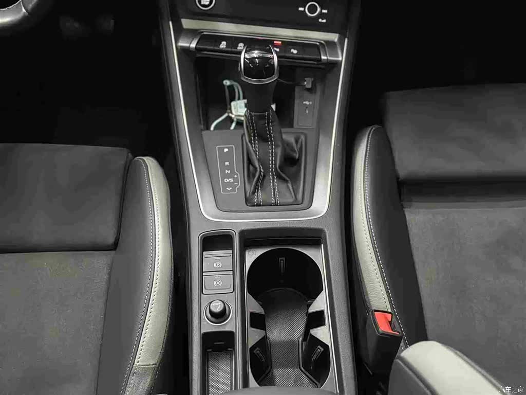 Audi Q3, 2023 15