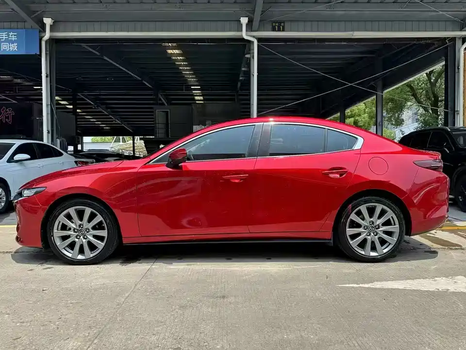Mazda 3 Angkesaila