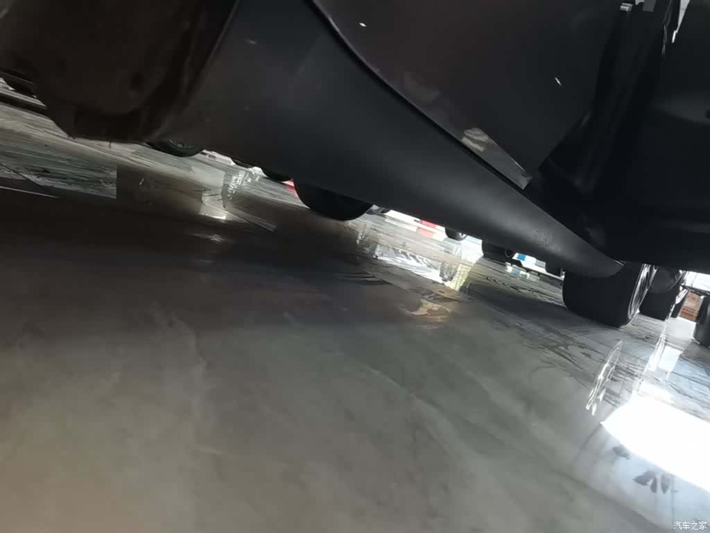 Tesla Model Y, 2024 21