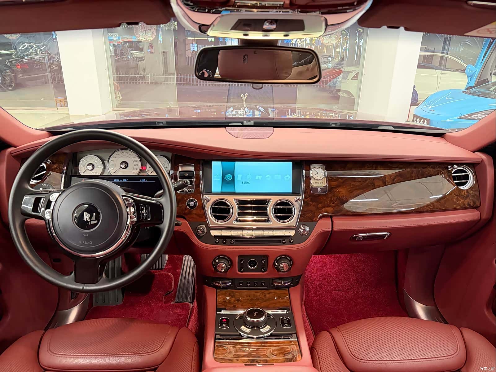 Rolls-Royce Ghost, 2018 3