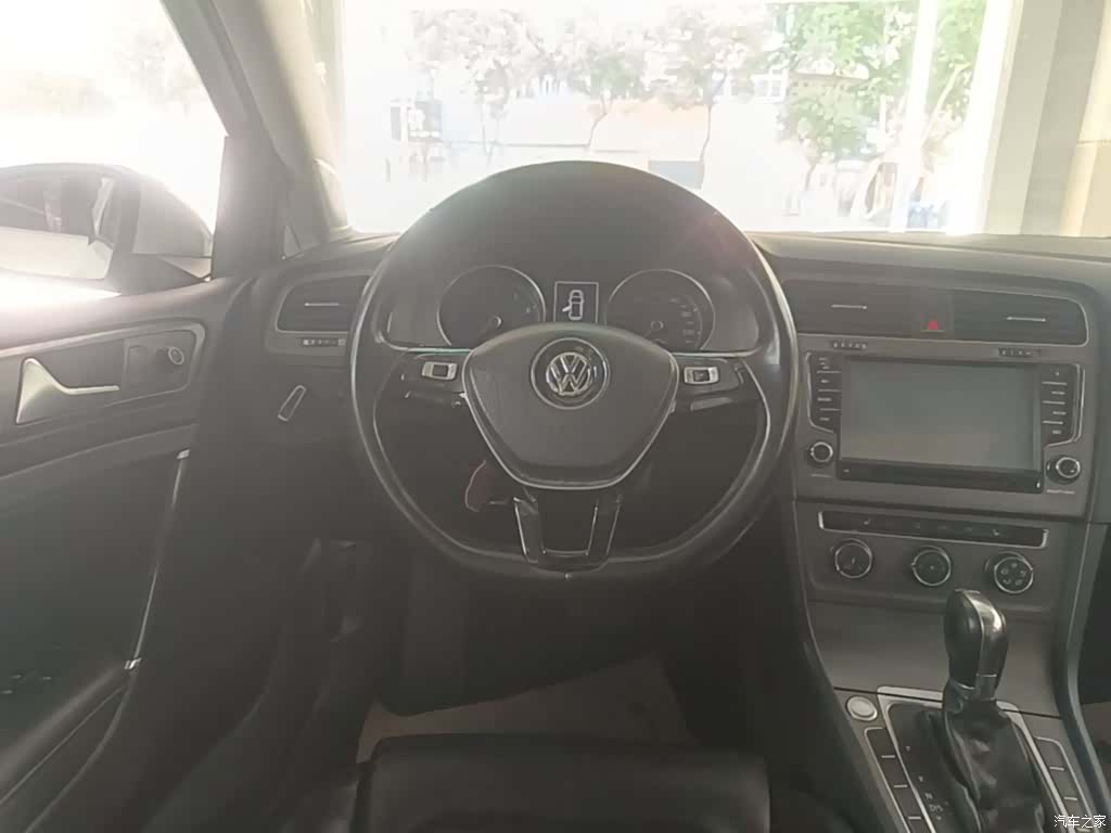 Volkswagen Golf, 2016 11
