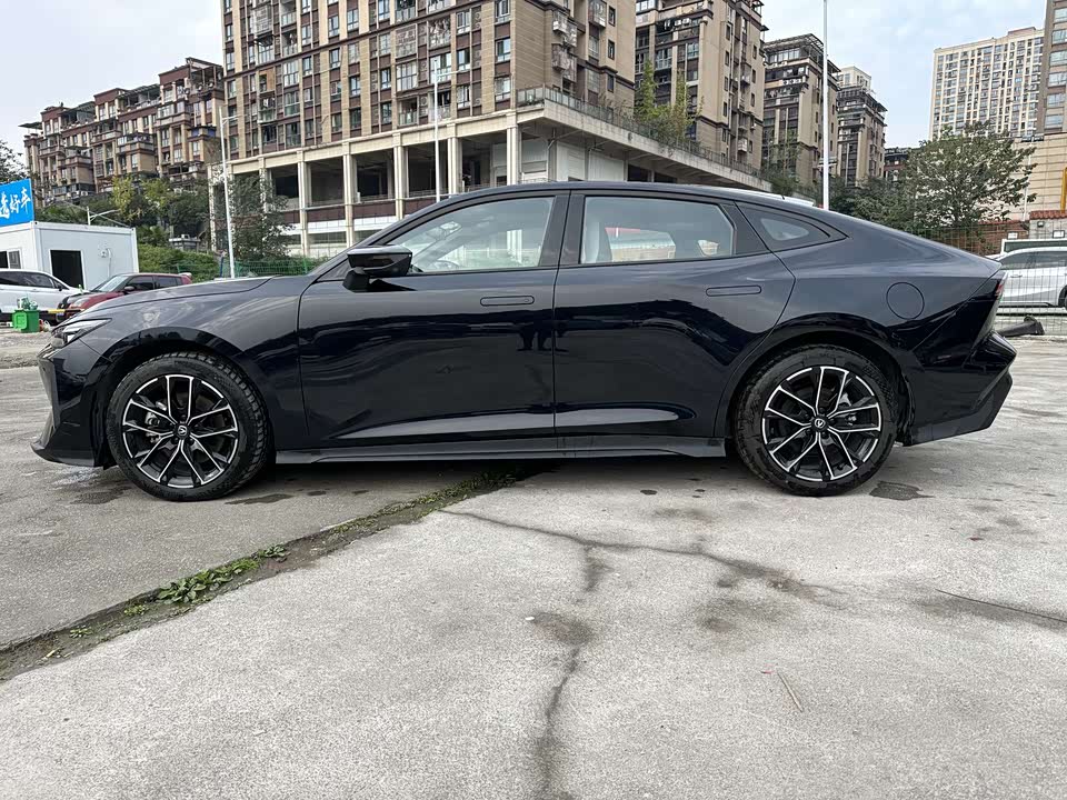 Changan UNI-V Smart iDD