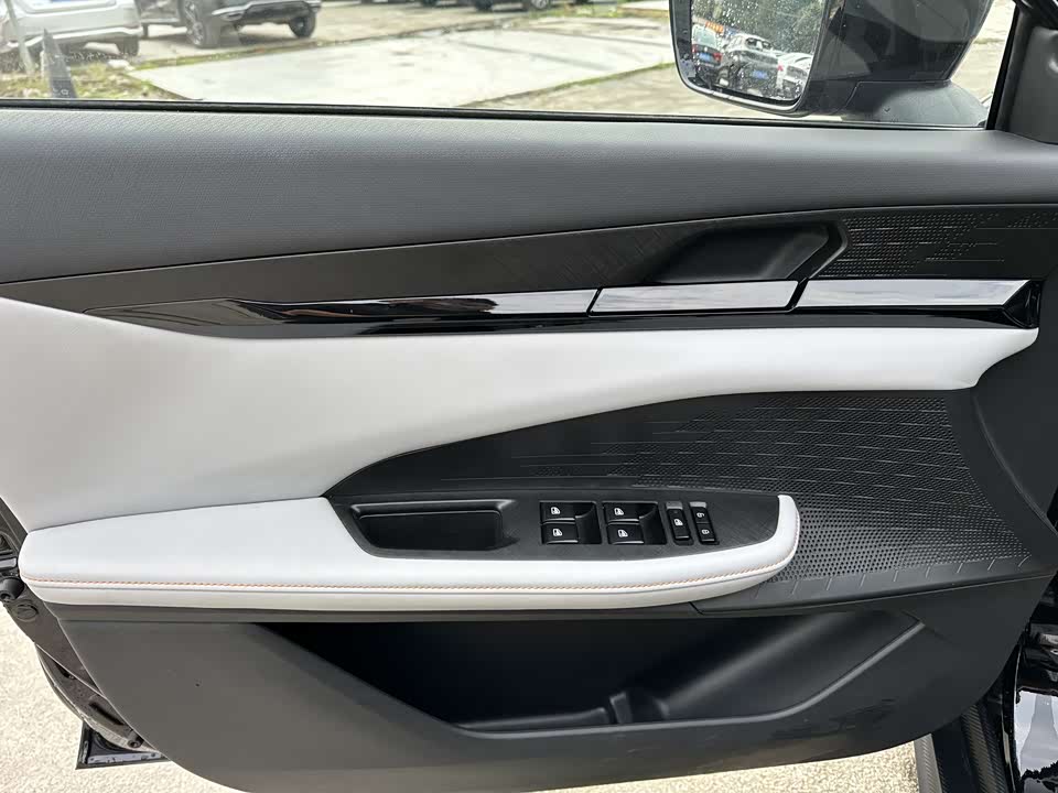 Changan UNI-V Smart iDD