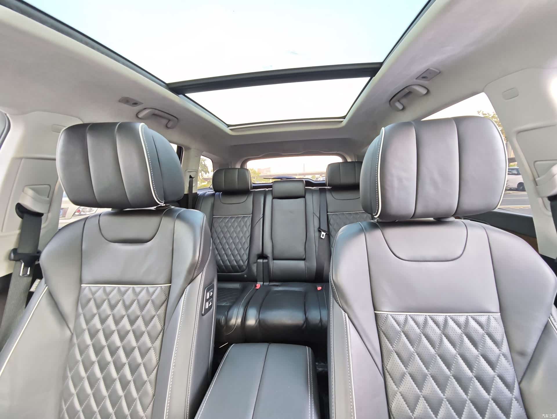 Hongqi HS7, 2021 все фото
