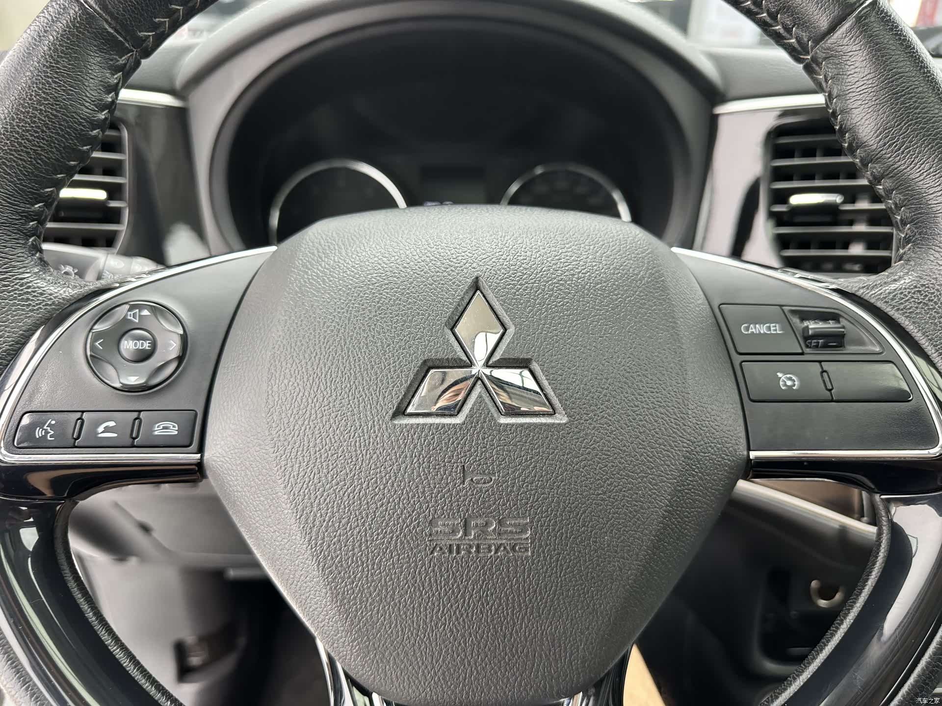 Mitsubishi Outlander, 2022 14