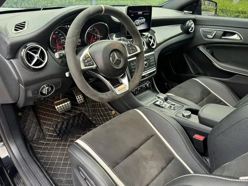 Mercedes-Benz CLA AMG