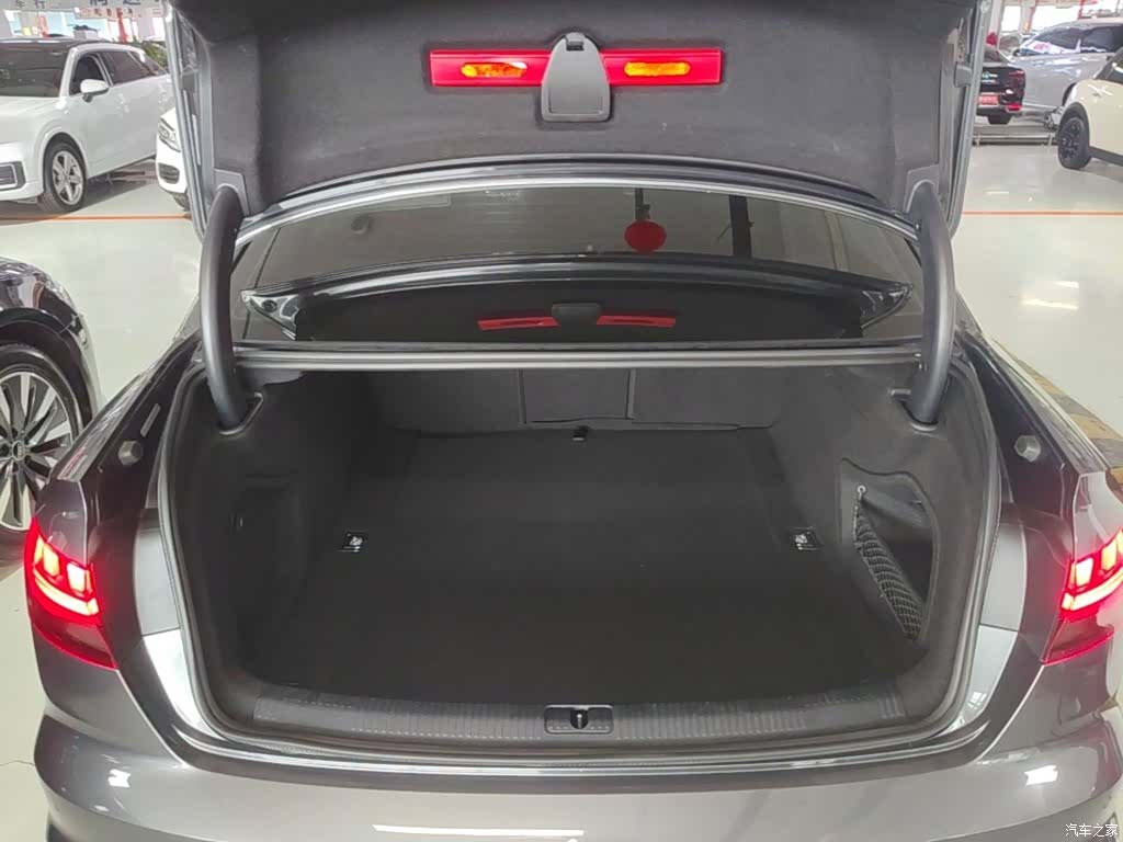 Audi A4L, 2021 19