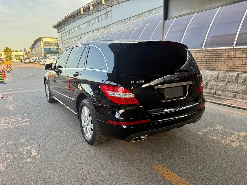Mercedes-Benz R-class