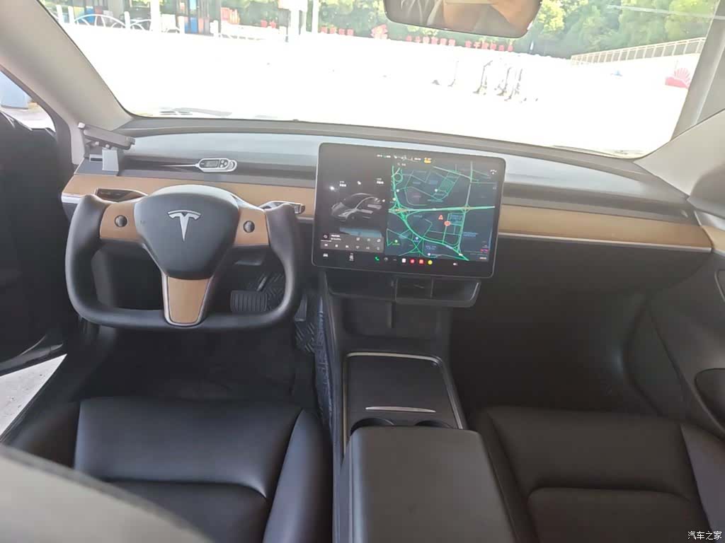 Tesla Model 3, 2021 10