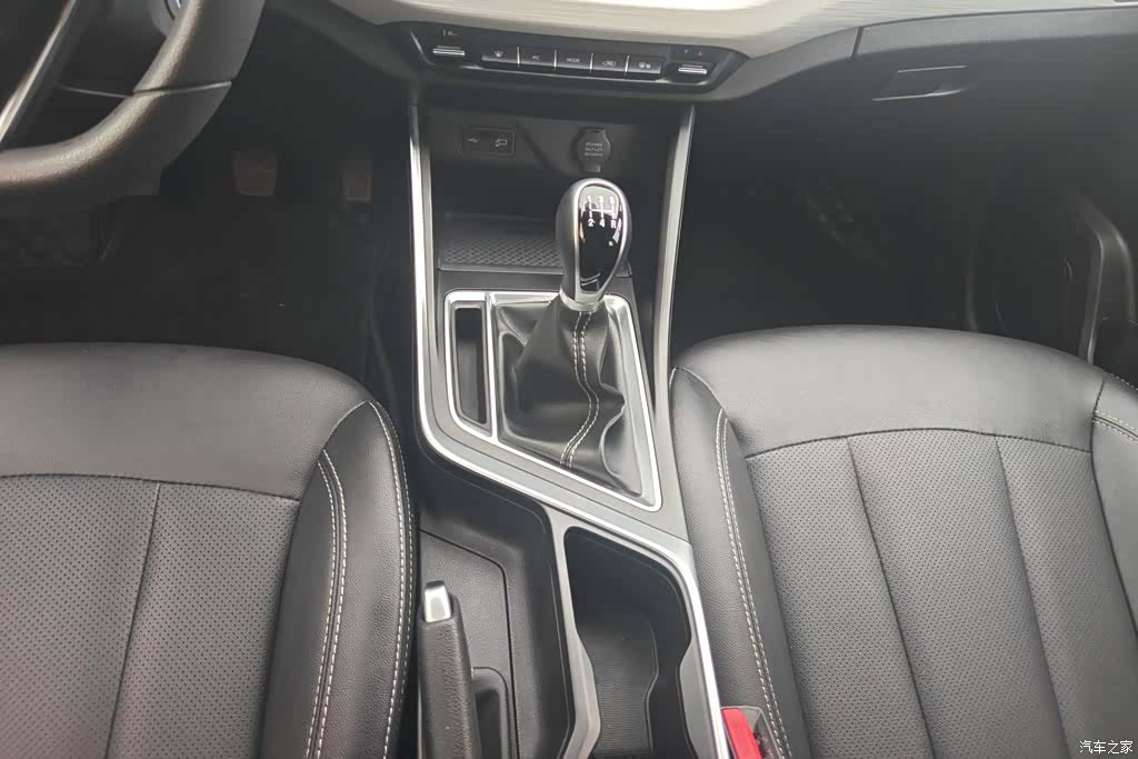 Geely X3, 2020 16
