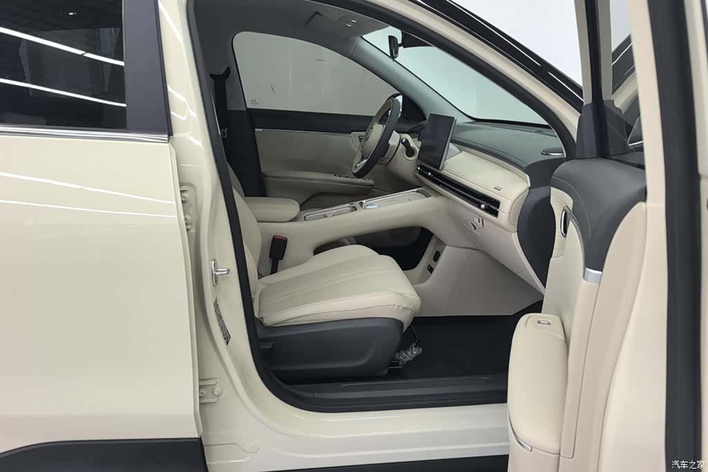 Wuling S, 2026 8