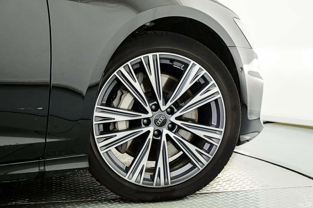 Audi A6L, 2024 6