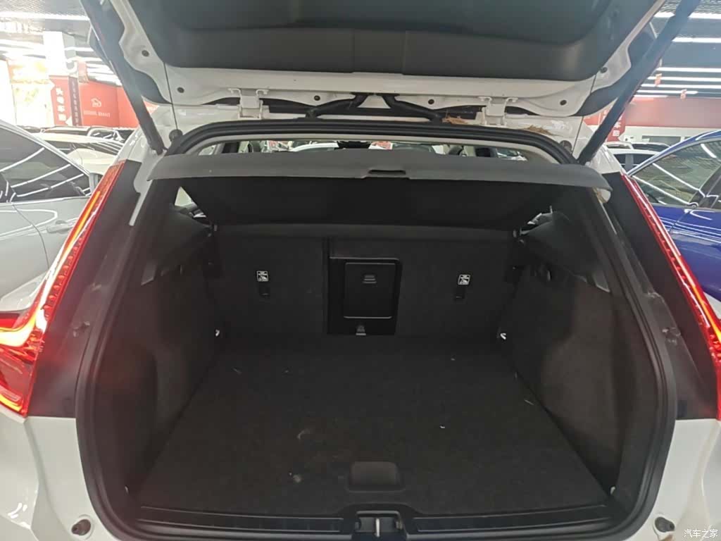 Volvo XC40, 2025 19