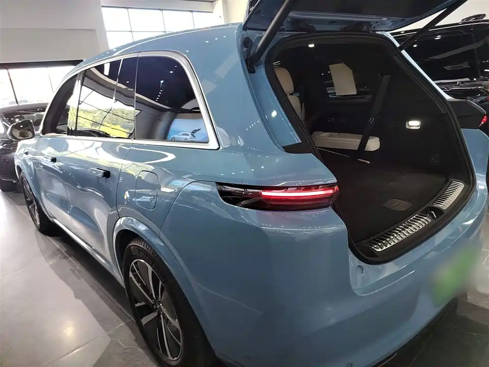 Li Auto Ideal L8