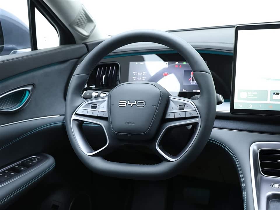 BYD Sea Lion 07 DM-i