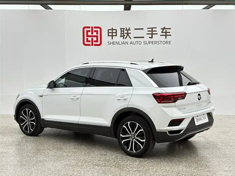 Volkswagen T-ROC exploring Songs