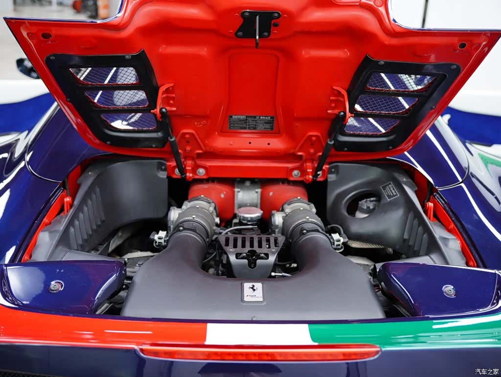 Ferrari 458, 2013 35