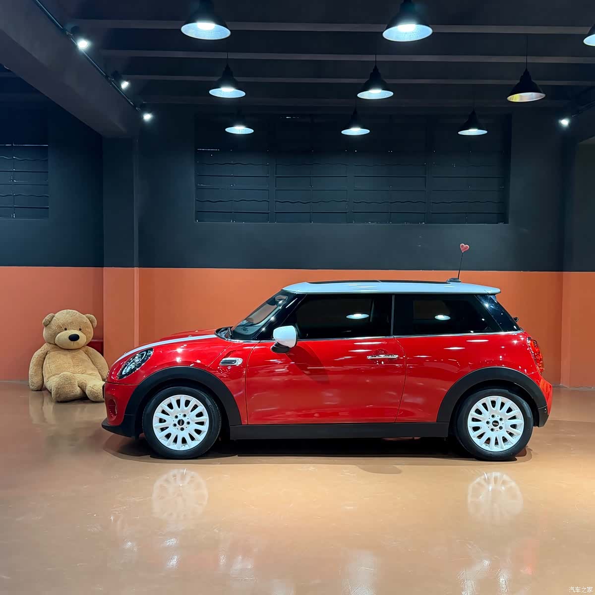 Mini ONE, 2020 4