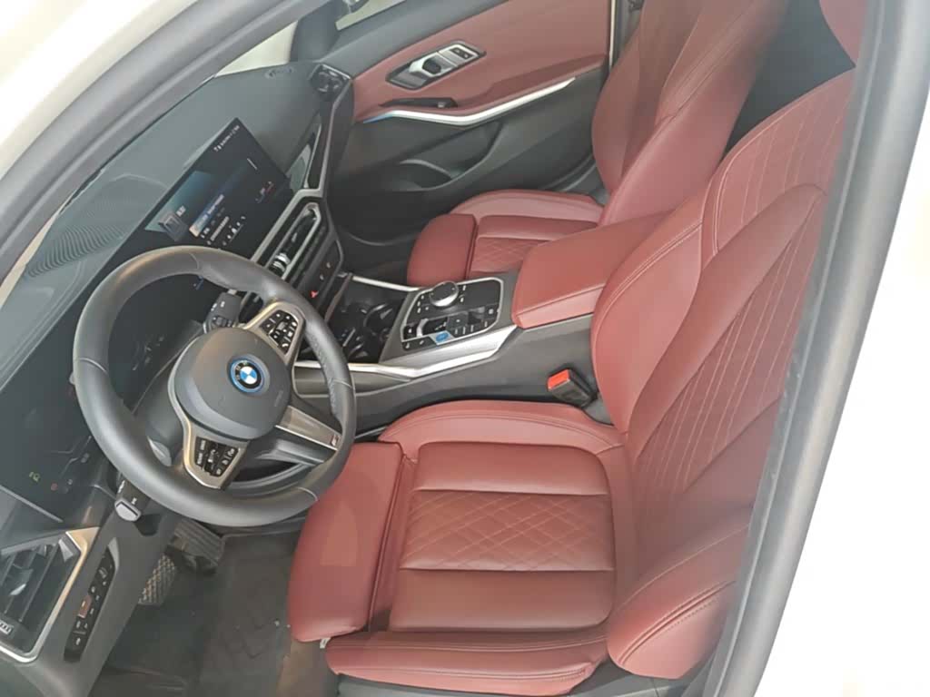 BMW i3, 2024 15
