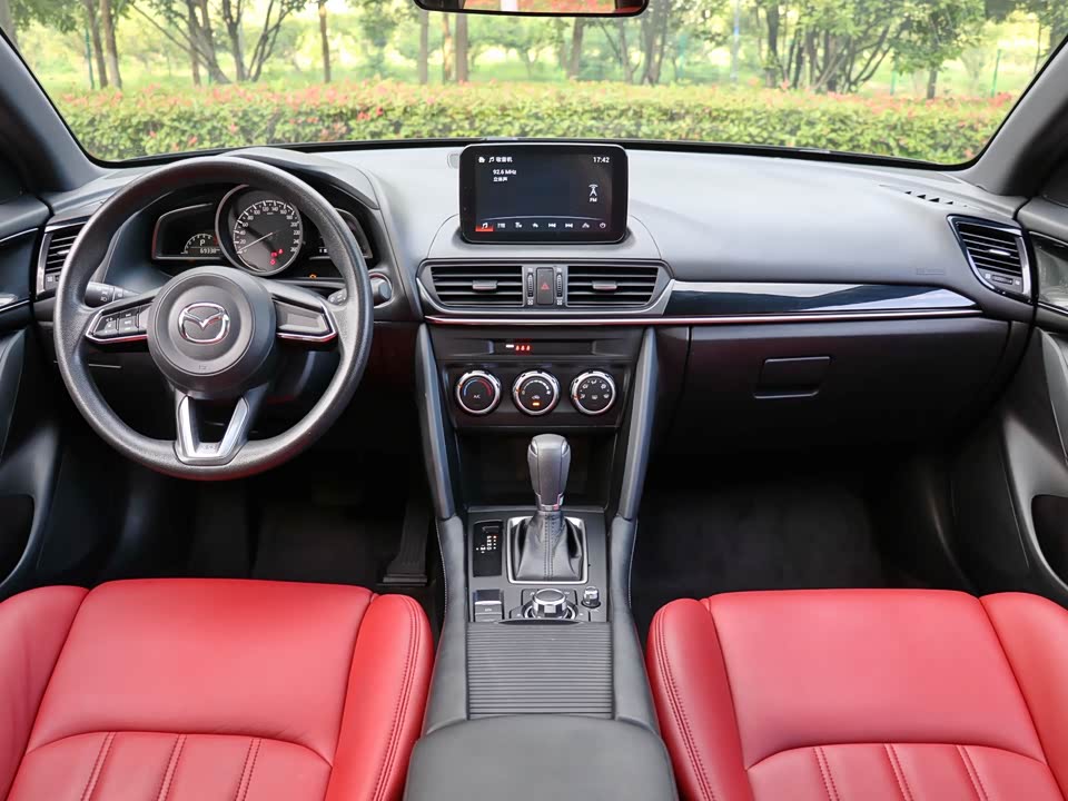 Mazda CX-4