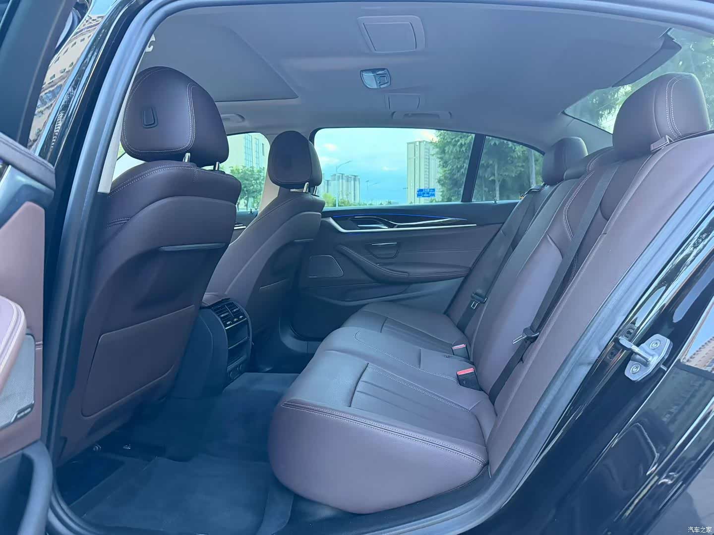 BMW 5 Series, 2019 все фото