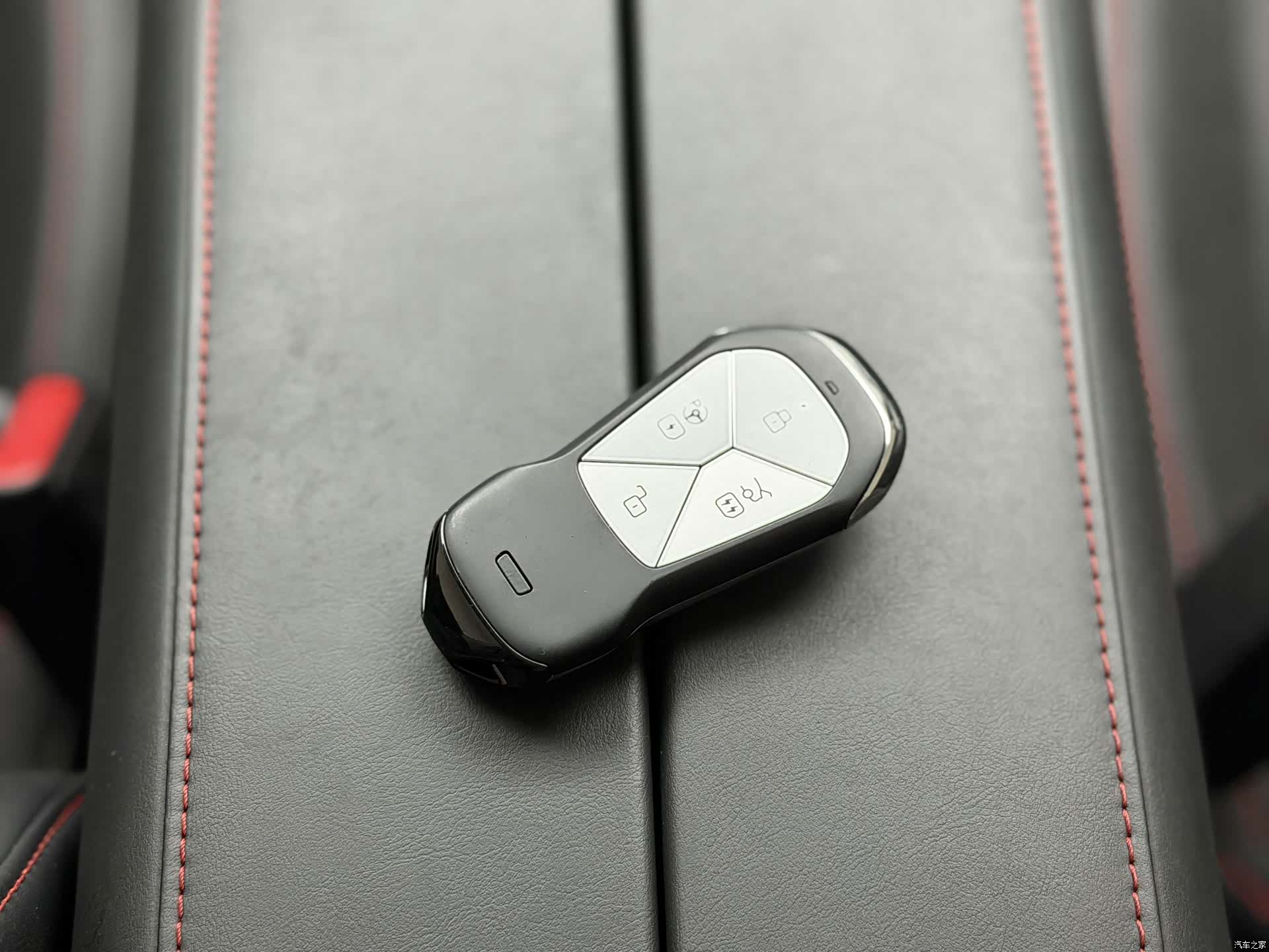 Xpeng P7, 2023 17