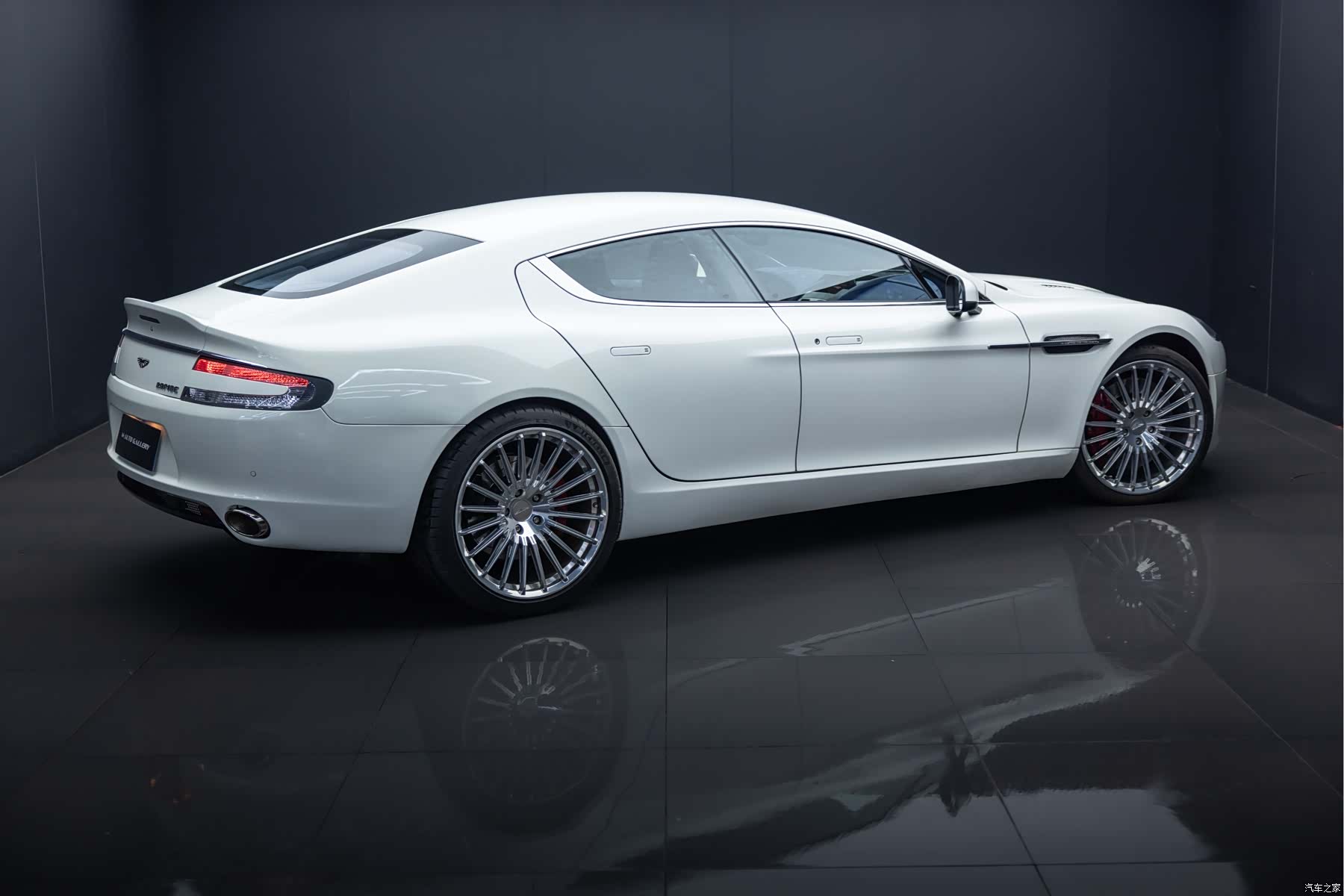 Aston Martin Rapide, 2017 6