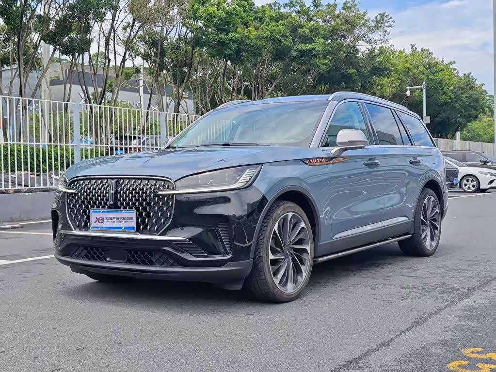 Lincoln Aviator