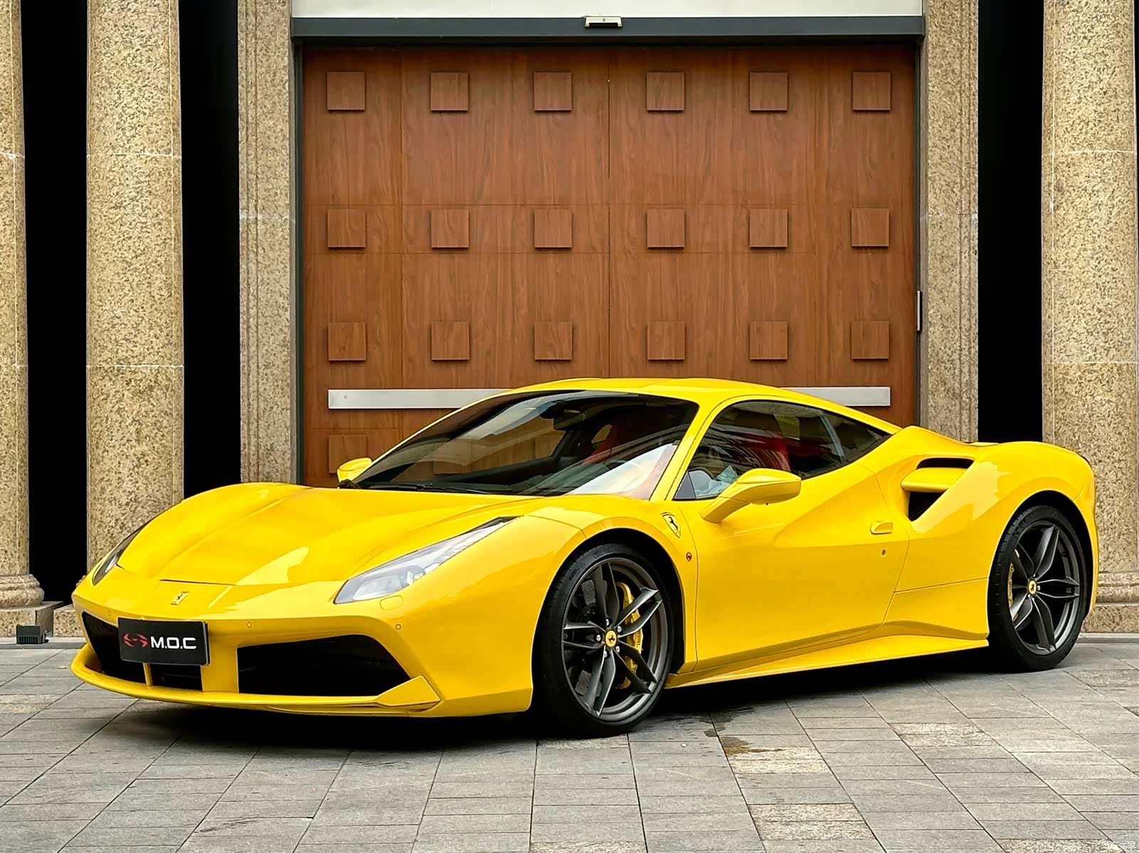 Ferrari 488, 2017 1