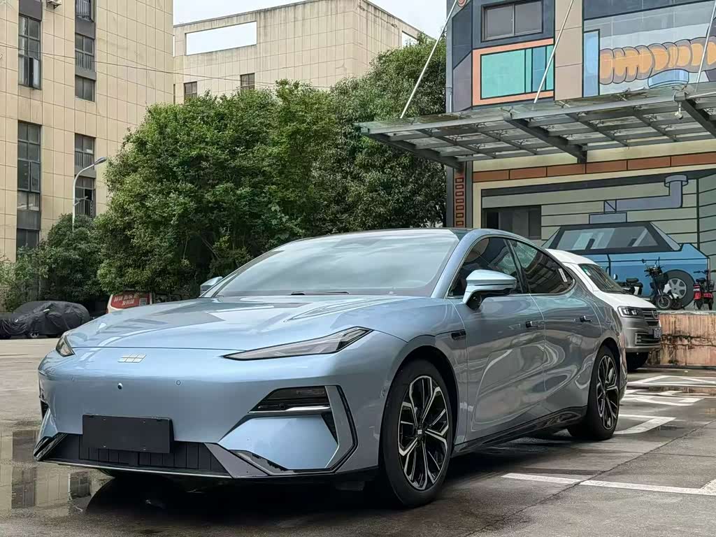 Geely Galaxy E8