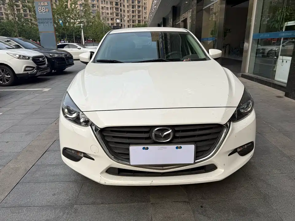 Mazda 3 Angkesaila