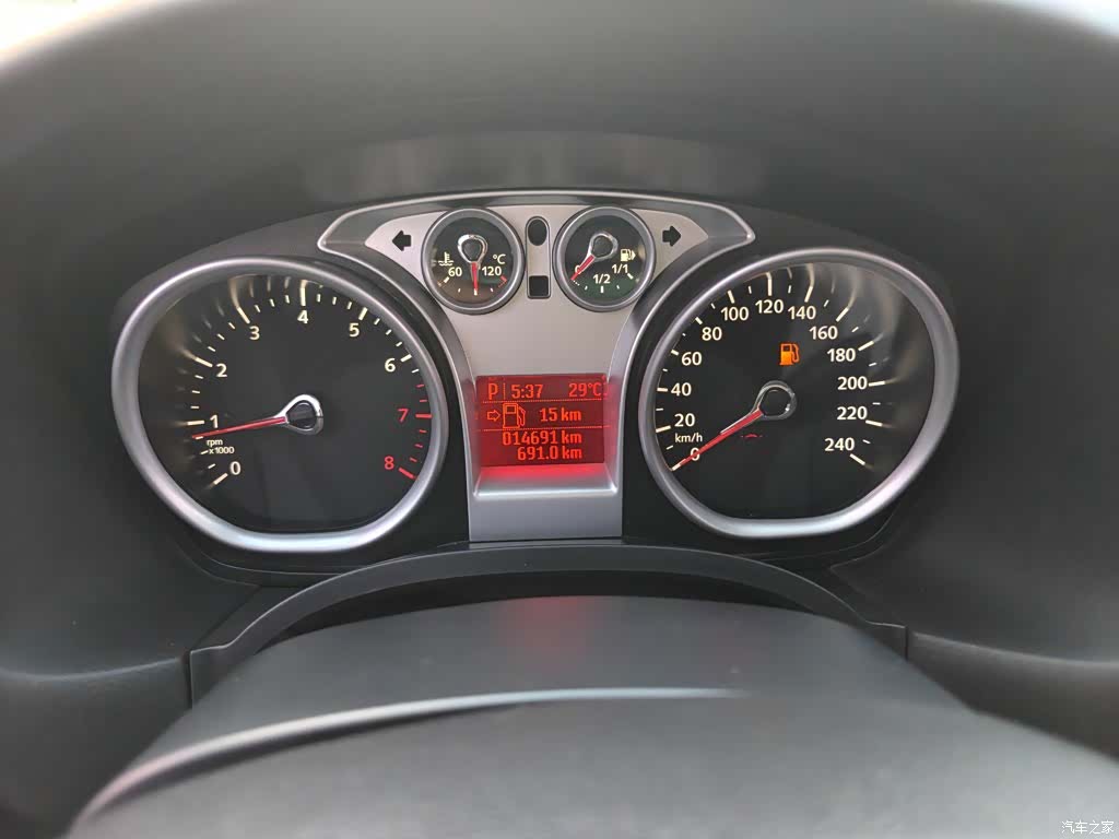 Ford Focus, 2015 все фото