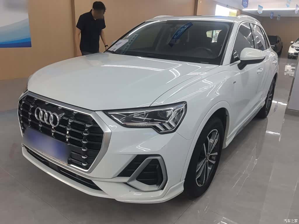 Audi Q3, 2020 1