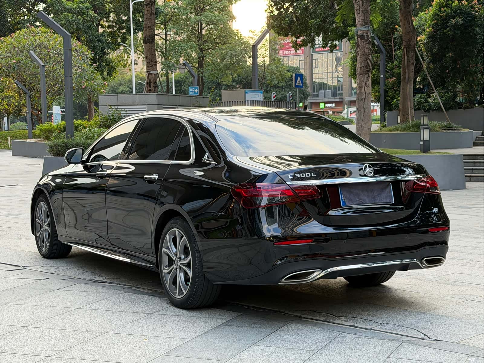 Mercedes-Benz E-Class, 2022 15