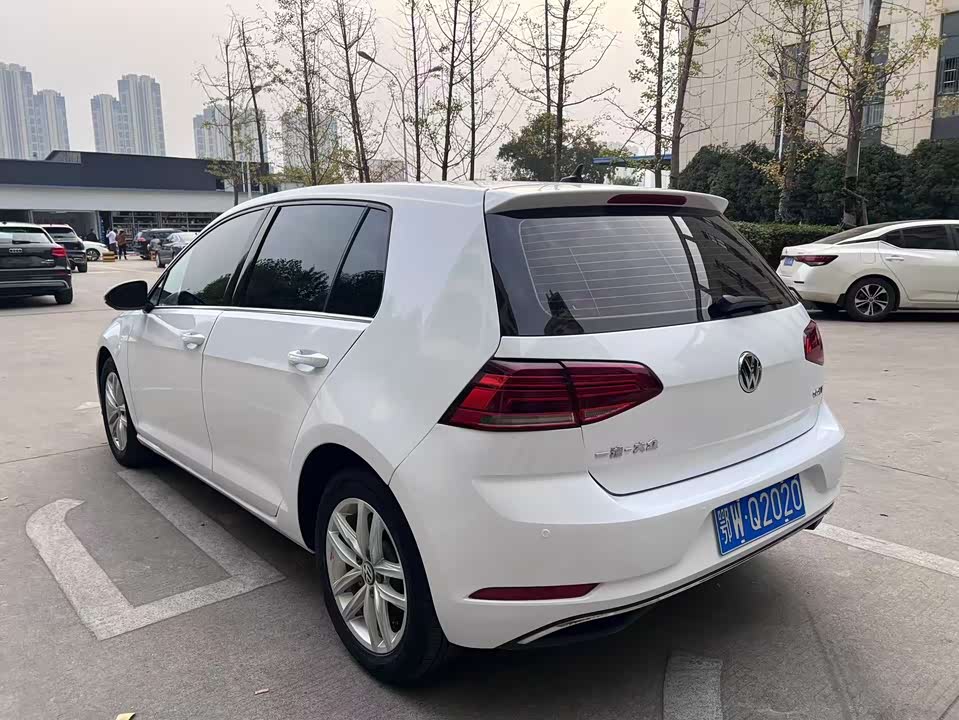 Volkswagen golf