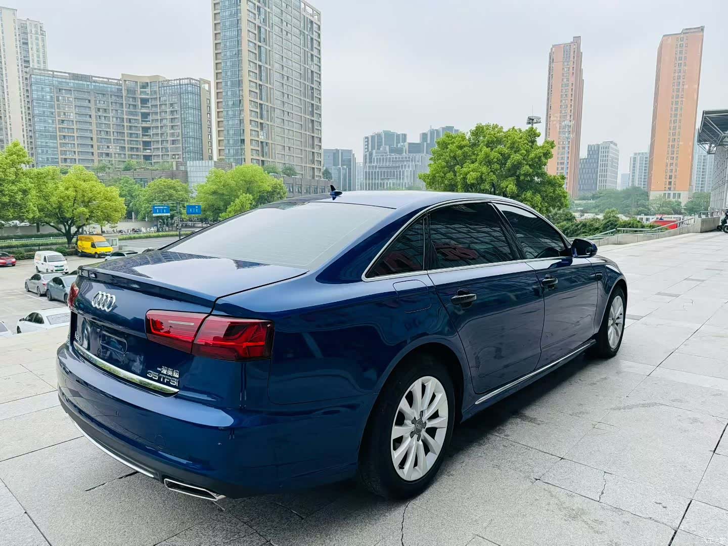Audi A6L, 2017 все фото