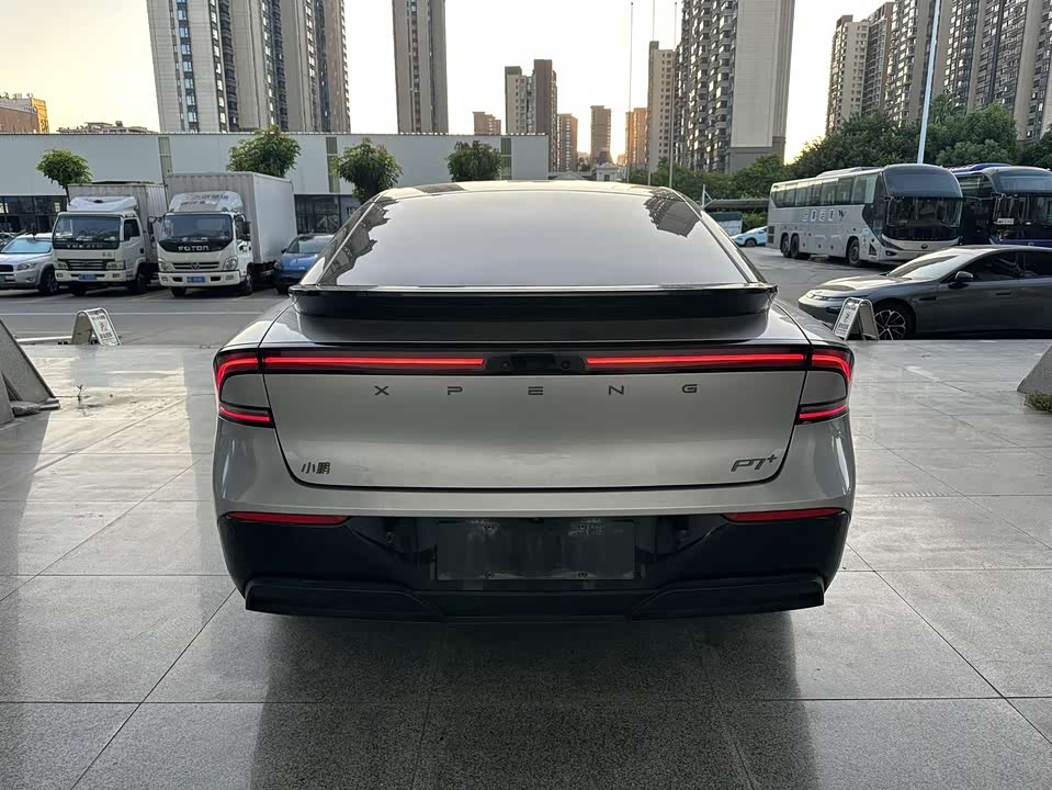 XPENG P7+