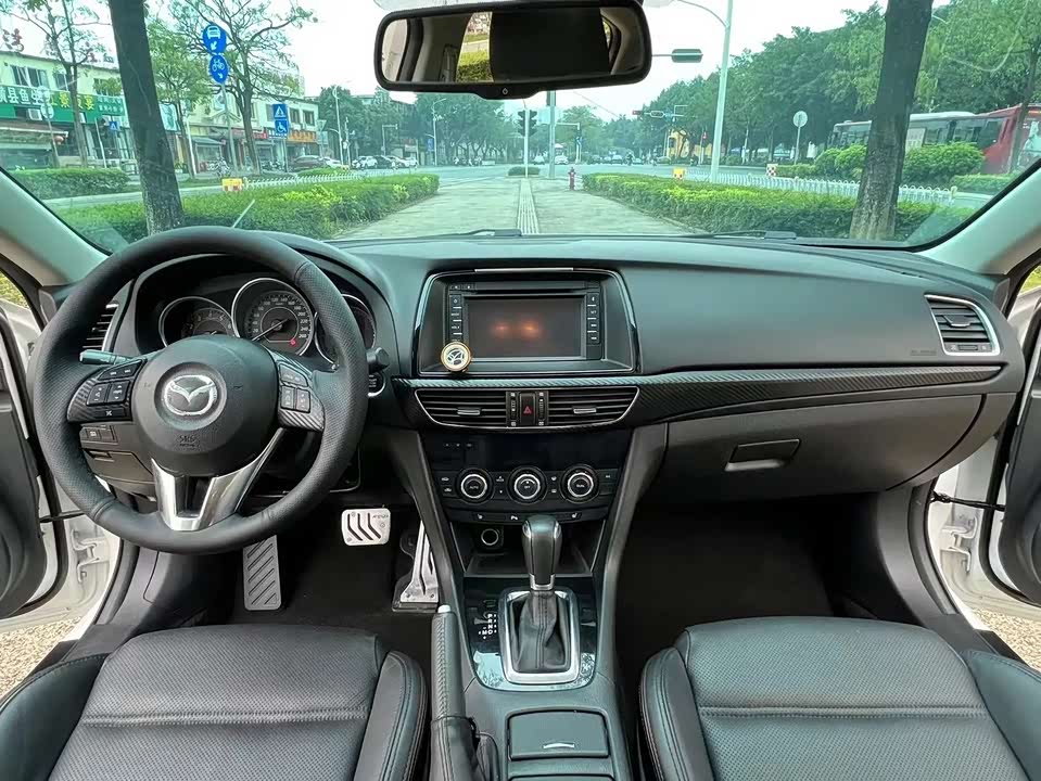 Mazda Atez