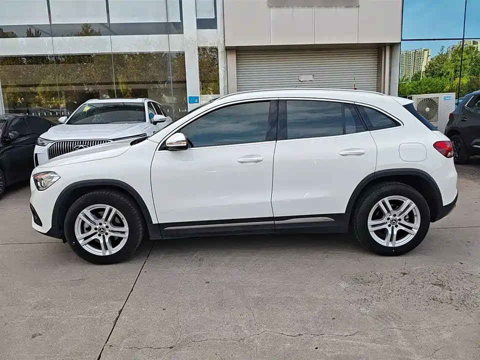 Mercedes-Benz GLA