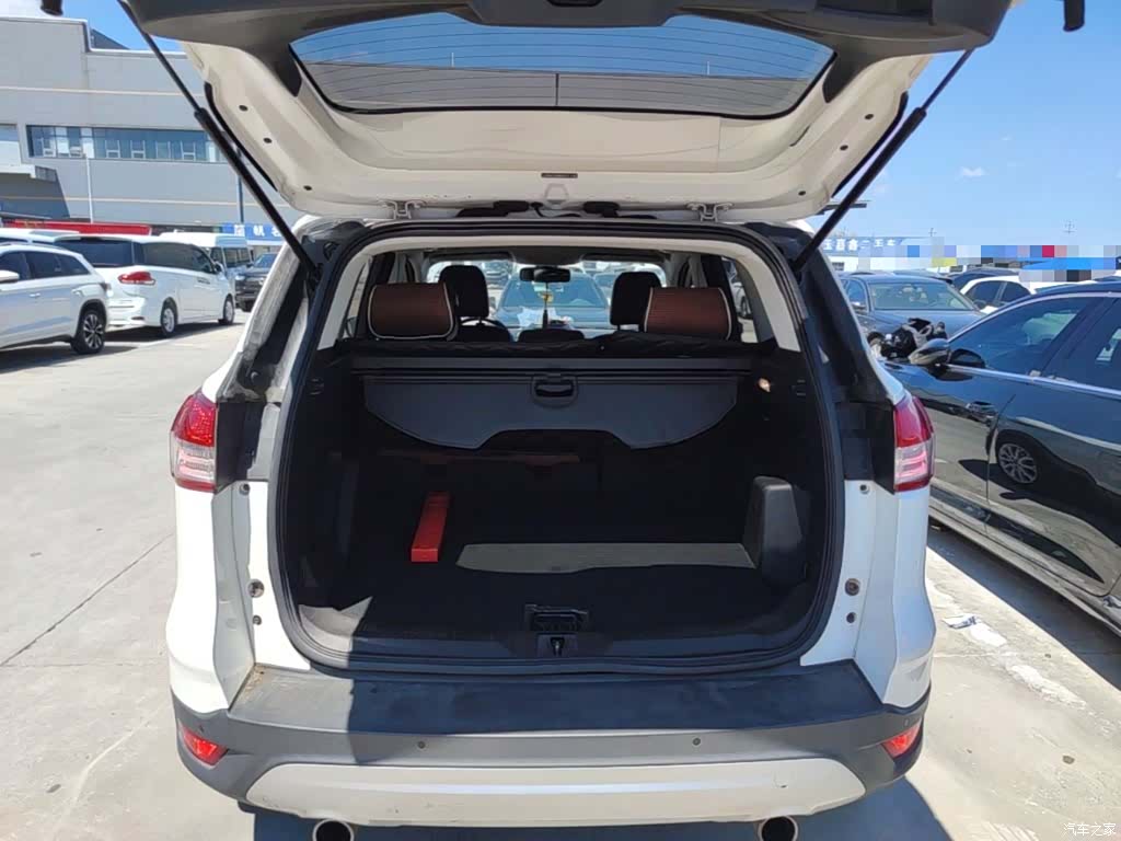 Ford Kuga, 2015 19
