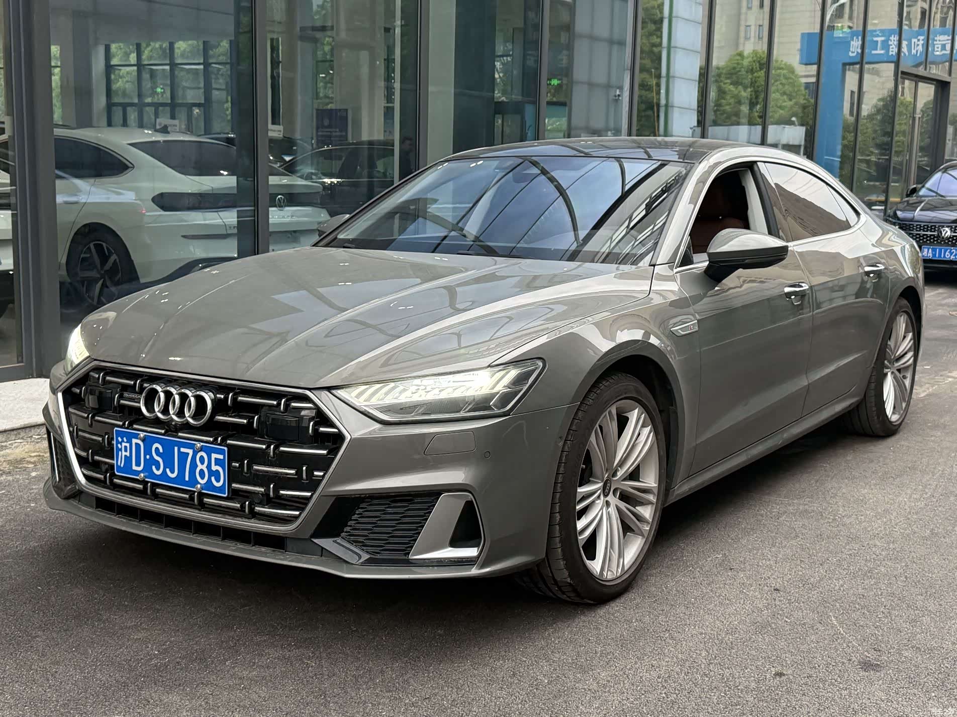 Audi A7L