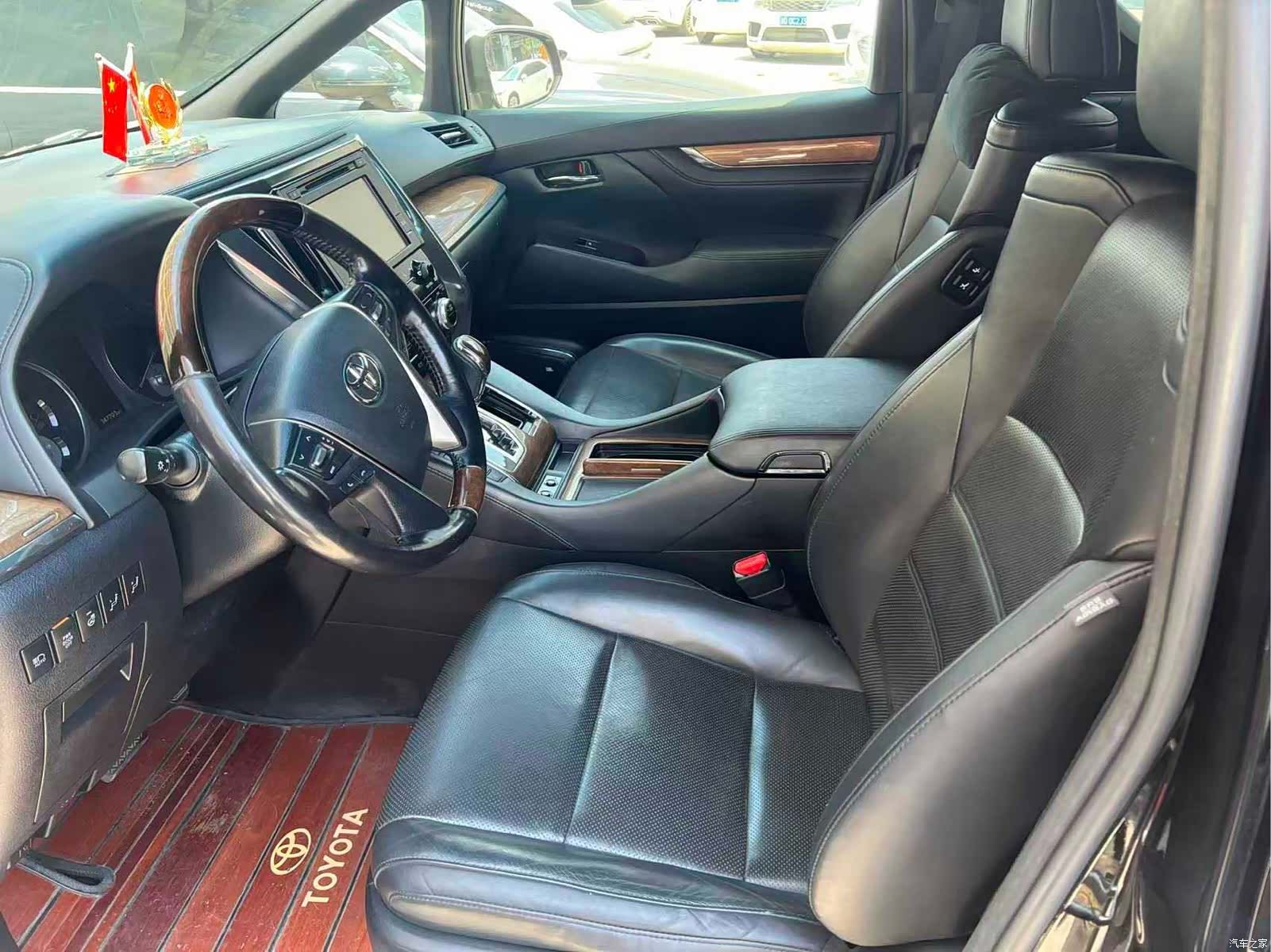 Toyota Alphard, 2018 3