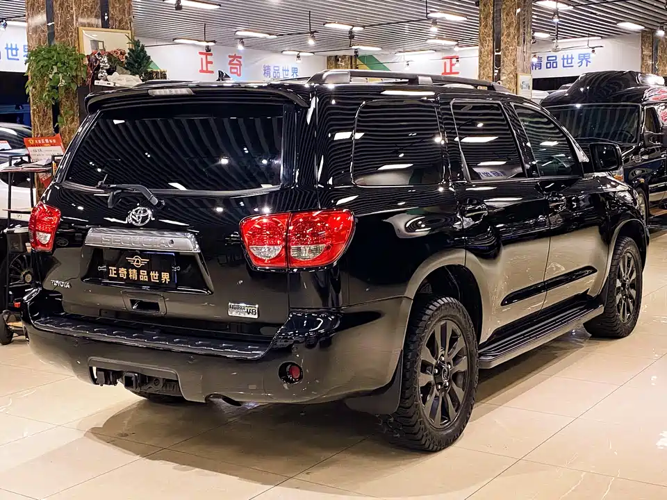 Toyota Sequoia