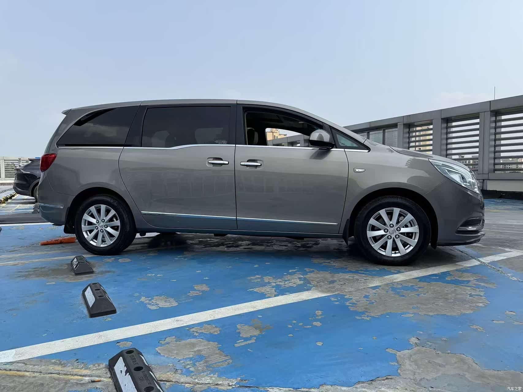 Buick GL8, 2019 4